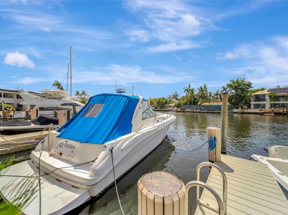 1368 Bayview Dr, Fort Lauderdale FL 33306
