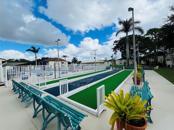 113 Lake Pine Circle C1, Greenacres FL 33463