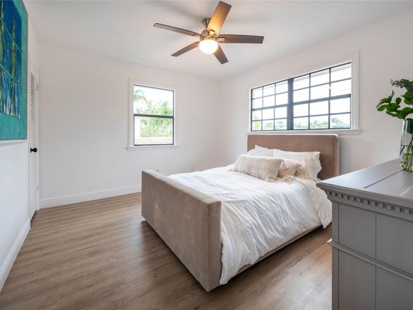 1749 SE 9th Street, Fort Lauderdale FL 33316