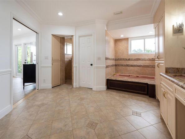 1749 SE 9th Street, Fort Lauderdale FL 33316