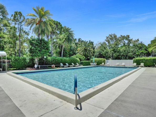 806 Cypress Grove Ln 412, Pompano Beach FL 33069