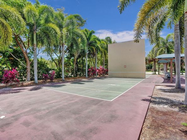 806 Cypress Grove Ln 412, Pompano Beach FL 33069
