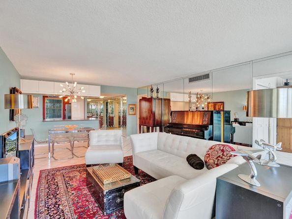 806 Cypress Grove Ln 412, Pompano Beach FL 33069