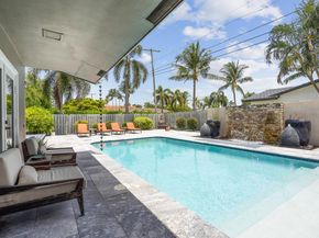 2750 NE 45th St, Lighthouse Point FL 33064