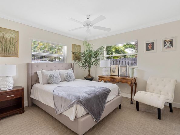 2750 NE 45th St, Lighthouse Point FL 33064