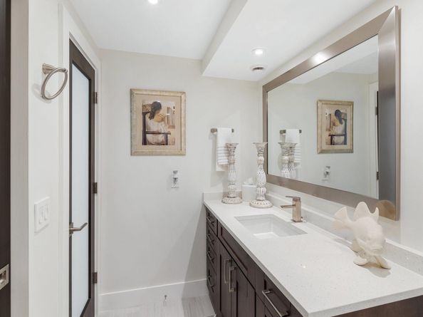 2715 N Ocean Blvd 17D, Fort Lauderdale FL 33308