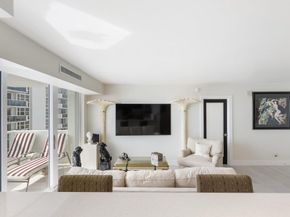 2715 N Ocean Blvd 17D, Fort Lauderdale FL 33308