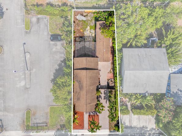 909 N L Street, Lake Worth Beach FL 33460