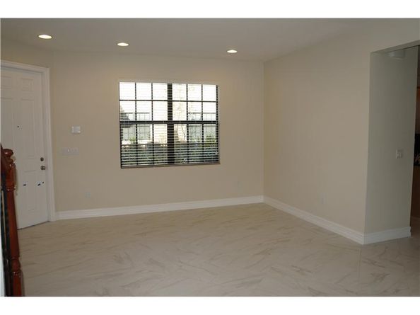 13023 Riverwalk S Cir 13023, Plantation FL 33325