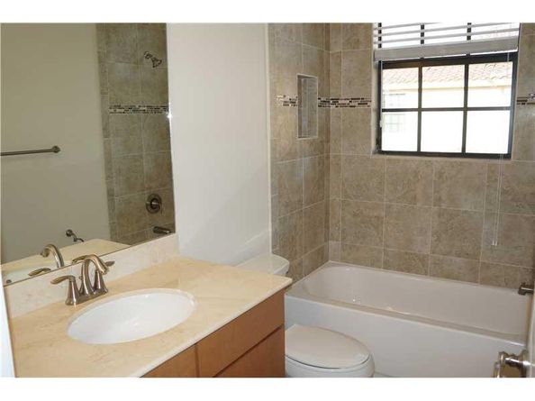 13023 Riverwalk S Cir 13023, Plantation FL 33325