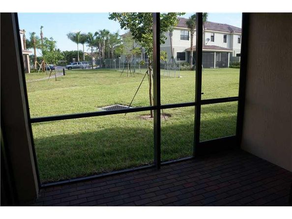 13023 Riverwalk S Cir 13023, Plantation FL 33325
