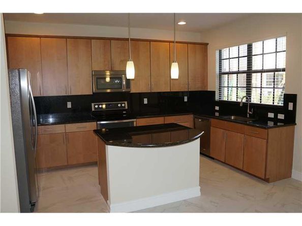 13023 Riverwalk S Cir 13023, Plantation FL 33325