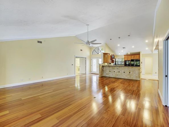 133 Coventry Place, Palm Beach Gardens FL 33418