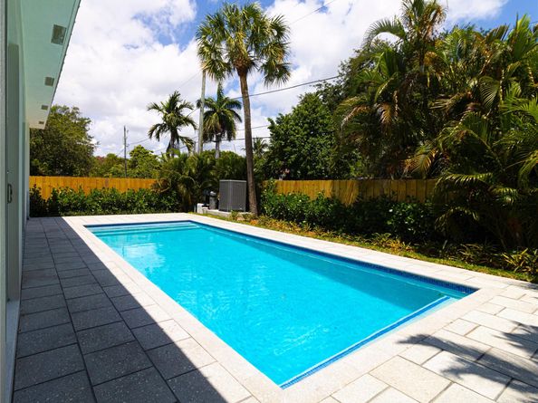 1119 SW 18th St, Fort Lauderdale FL 33315