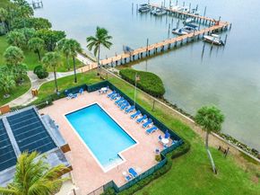 825 Center Street 13b, Jupiter FL 33458