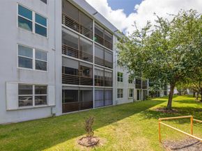 113 Royal Park 1H, Oakland Park FL 33309