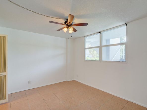 113 Royal Park 1H, Oakland Park FL 33309