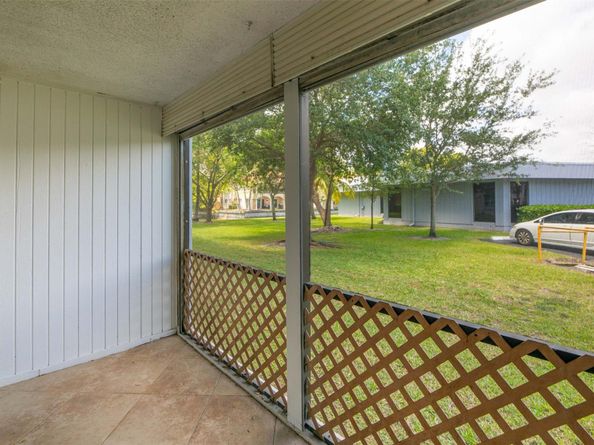 113 Royal Park 1H, Oakland Park FL 33309