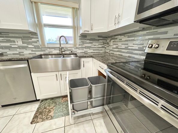 5725 Fernley Drive E 71, West Palm Beach FL 33415