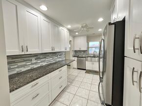5725 Fernley Drive E 71, West Palm Beach FL 33415