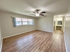 5725 Fernley Drive E 71, West Palm Beach FL 33415