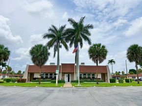 5725 Fernley Drive E 71, West Palm Beach FL 33415