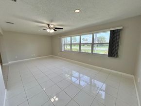 5725 Fernley Drive E 71, West Palm Beach FL 33415