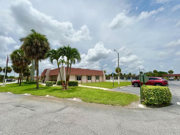 5725 Fernley Drive E 71, West Palm Beach FL 33415