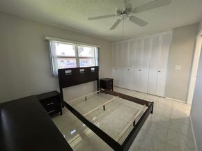 5725 Fernley Drive E 71, West Palm Beach FL 33415