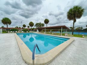 5725 Fernley Drive E 71, West Palm Beach FL 33415