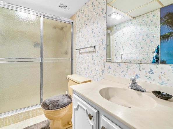 801 Lake Shore Drive 619, Lake Park FL 33403