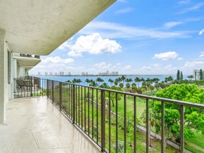 801 Lake Shore Drive 619, Lake Park FL 33403
