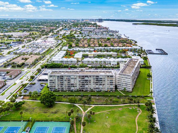 801 Lake Shore Drive 619, Lake Park FL 33403