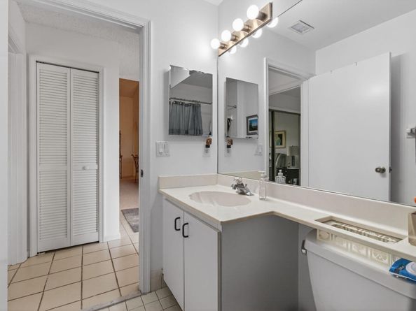 5947 Parkwalk Drive, Boynton Beach FL 33472