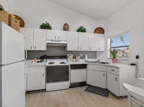 5947 Parkwalk Drive, Boynton Beach FL 33472