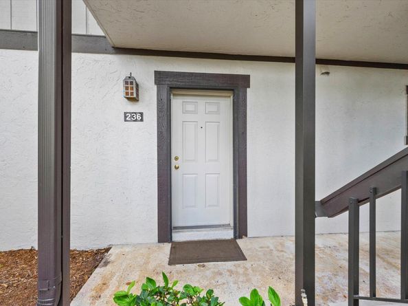 13334 Polo Club Road 236, Wellington FL 33414