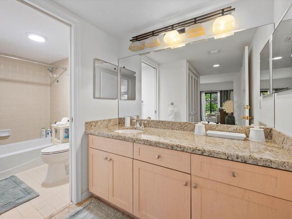 13334 Polo Club Road 236, Wellington FL 33414