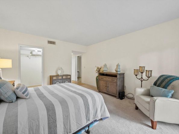 13334 Polo Club Road 236, Wellington FL 33414