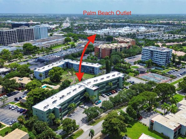 1638 Embassy Dr 308, West Palm Beach FL 33401
