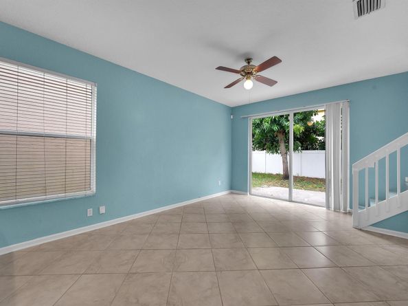 5453 Queenship Court, Greenacres FL 33463