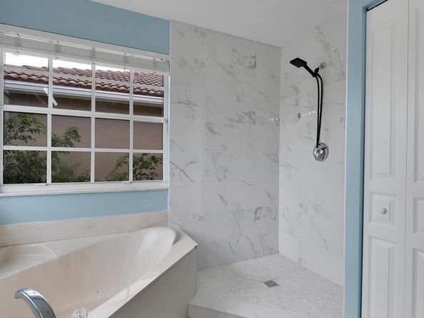 5453 Queenship Court, Greenacres FL 33463