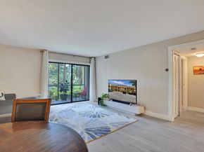 930 SW 9th Street Cir 104, Boca Raton FL 33486
