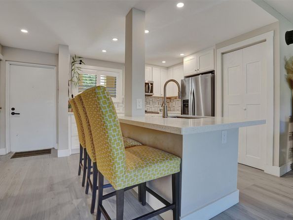 930 SW 9th Street Cir 104, Boca Raton FL 33486