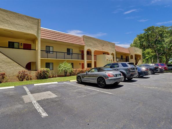 930 SW 9th Street Cir 104, Boca Raton FL 33486