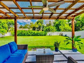 128 N Royal Pine Cir N, Royal Palm Beach FL 33411