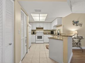 1700 Crestwood Court S 1706, Royal Palm Beach FL 33411