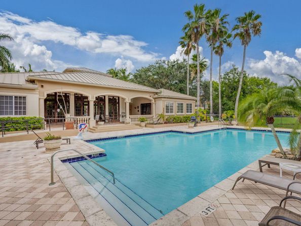 1700 Crestwood Court S 1706, Royal Palm Beach FL 33411