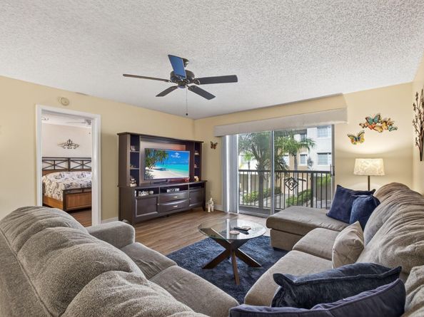 1700 Crestwood Court S 1706, Royal Palm Beach FL 33411