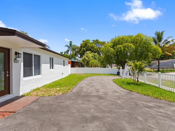 531 N 68th Terrace, Hollywood FL 33024