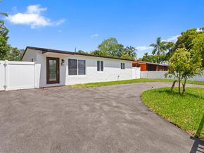 531 N 68th Terrace, Hollywood FL 33024